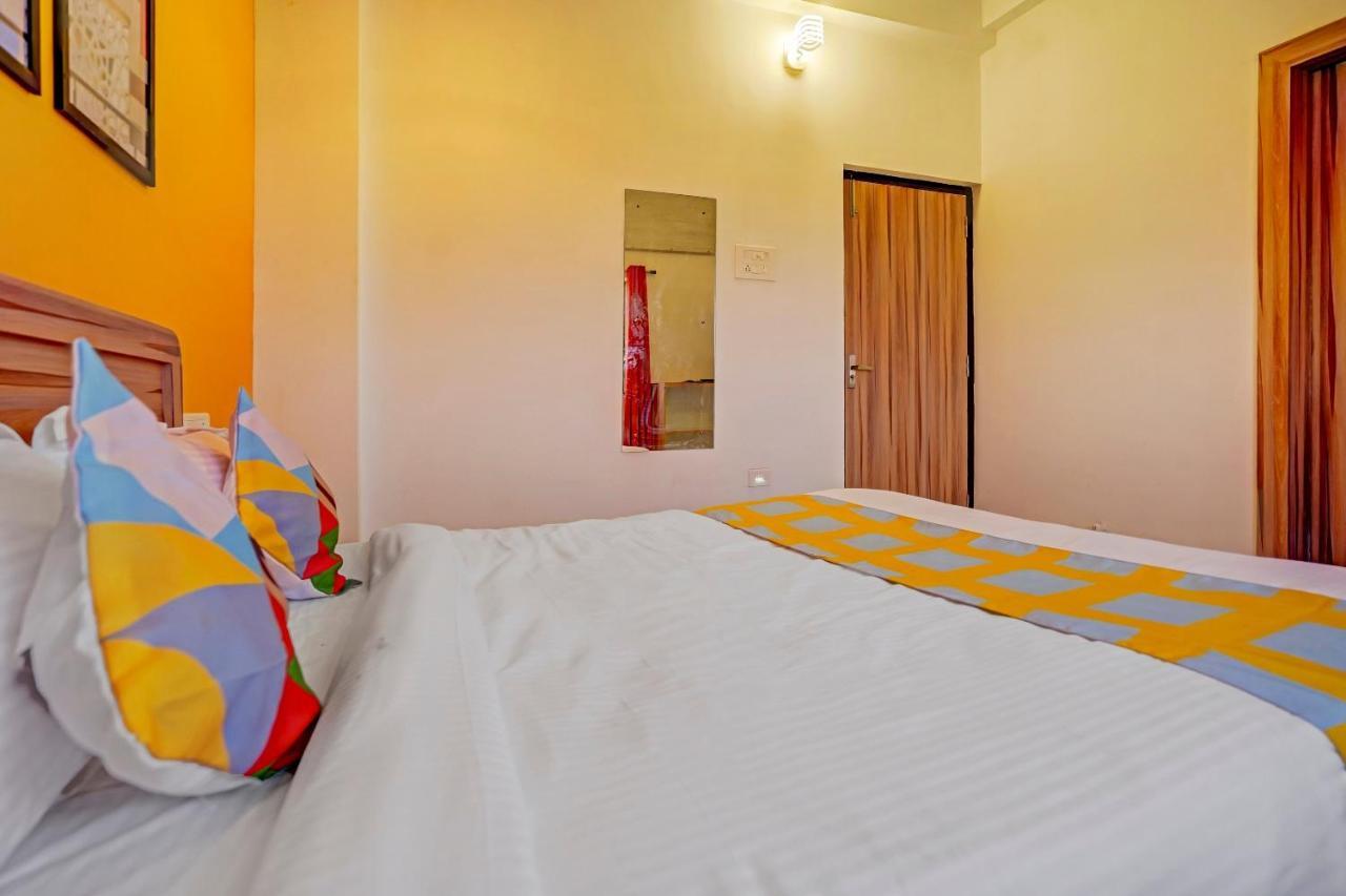 Oyo 79233 Hotel Hive Stays Kochi 外观 照片